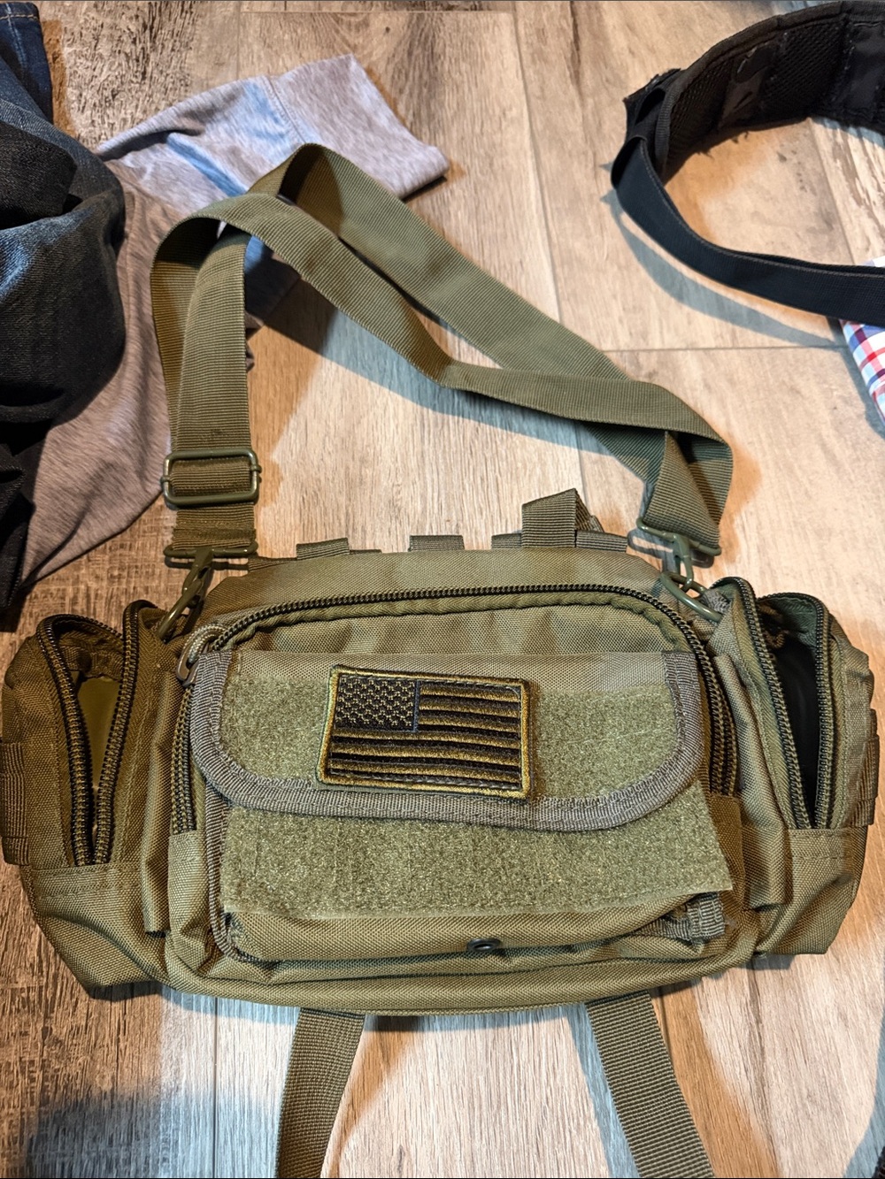 Tactical Olive Green Men's Shoulder Bag with Velcro Patch